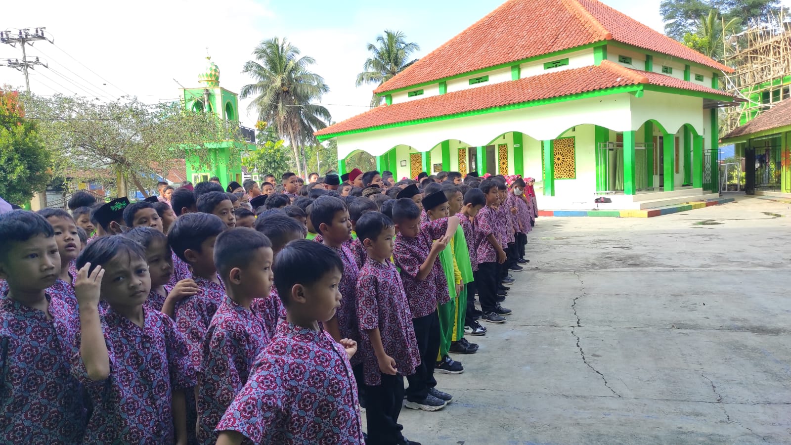 upacara hari pahlawan